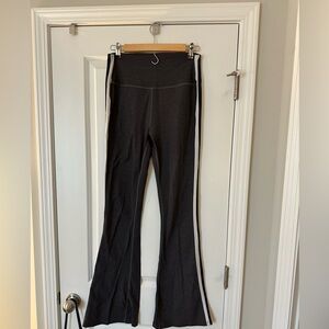 Splits59 Raquel High Waist Flare Leggings size large 32 inch inseam heather GWB